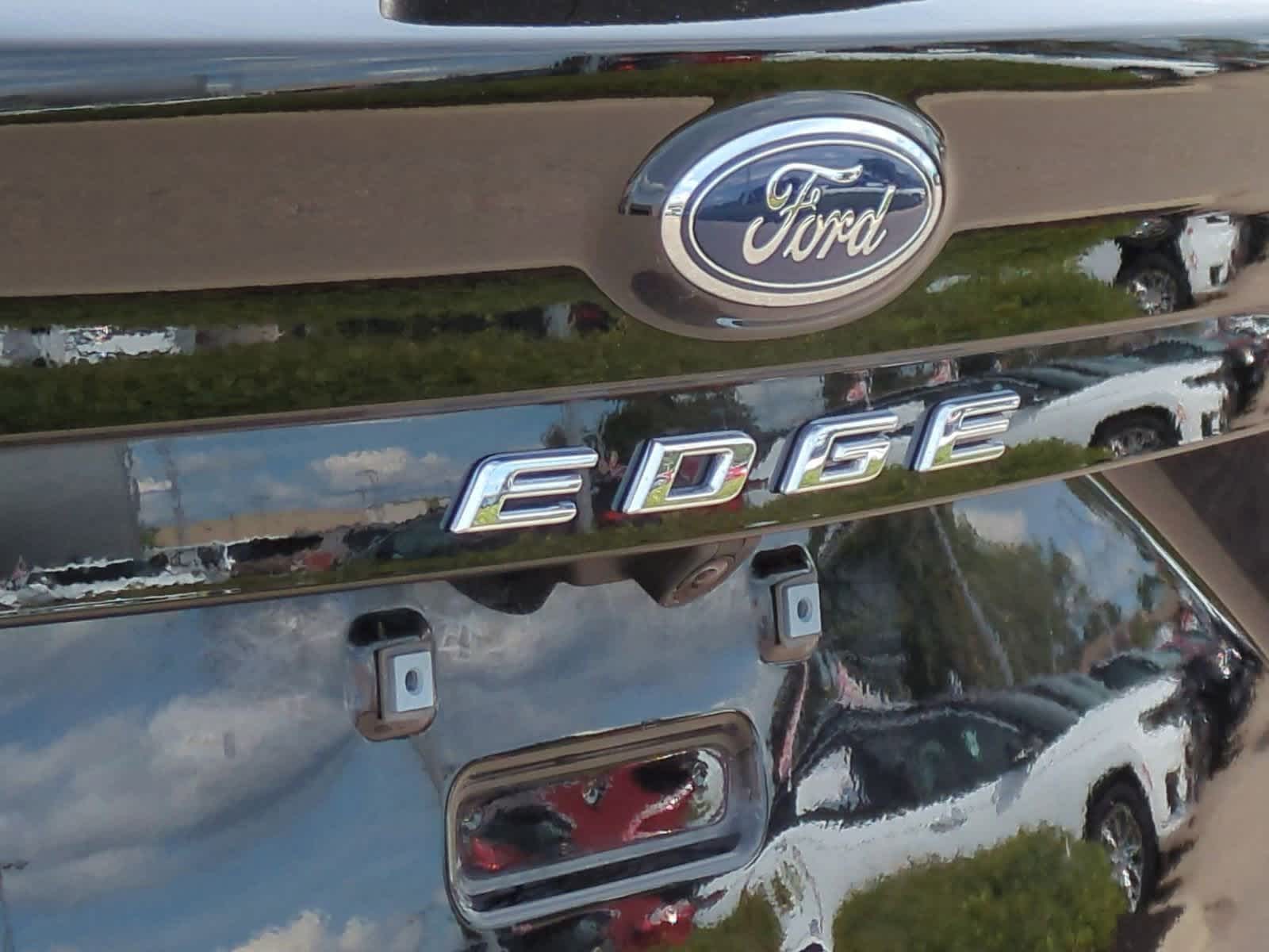 Thumbnail: 2023 Ford Edge - 13