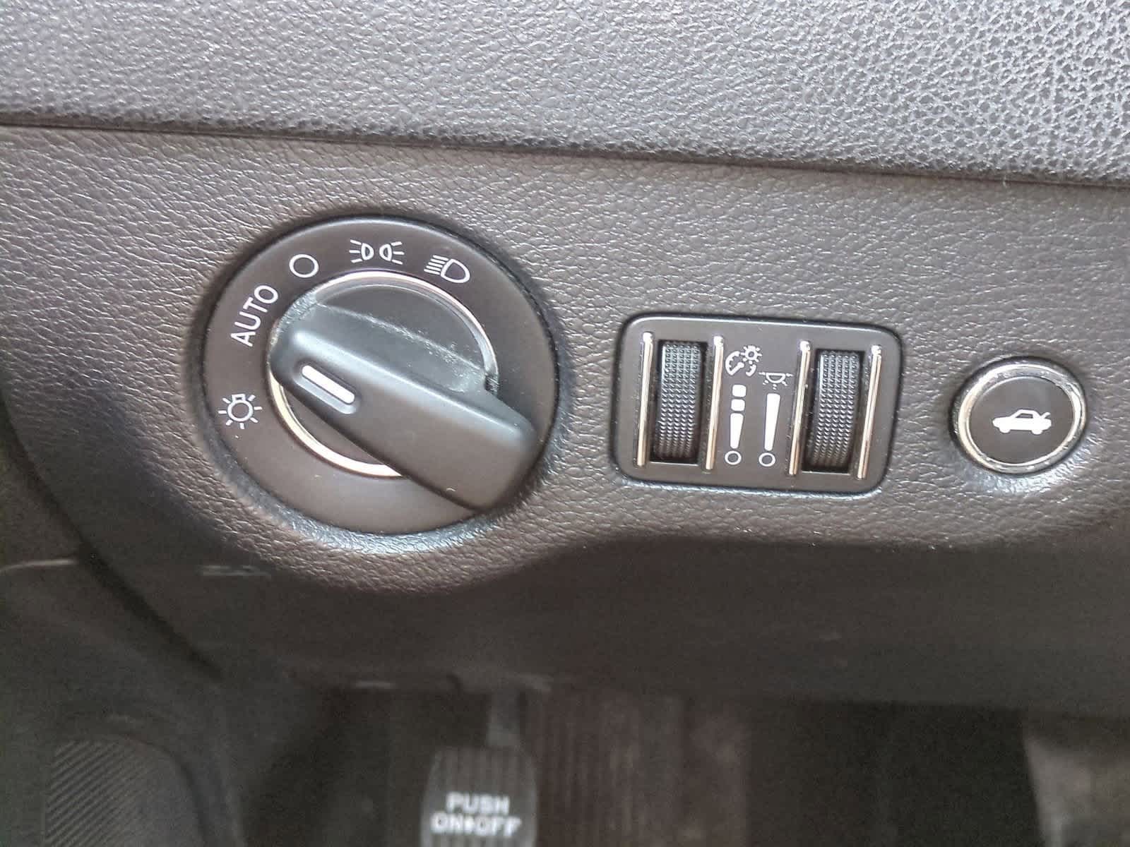 Thumbnail: 2015 Chrysler 300 - 29