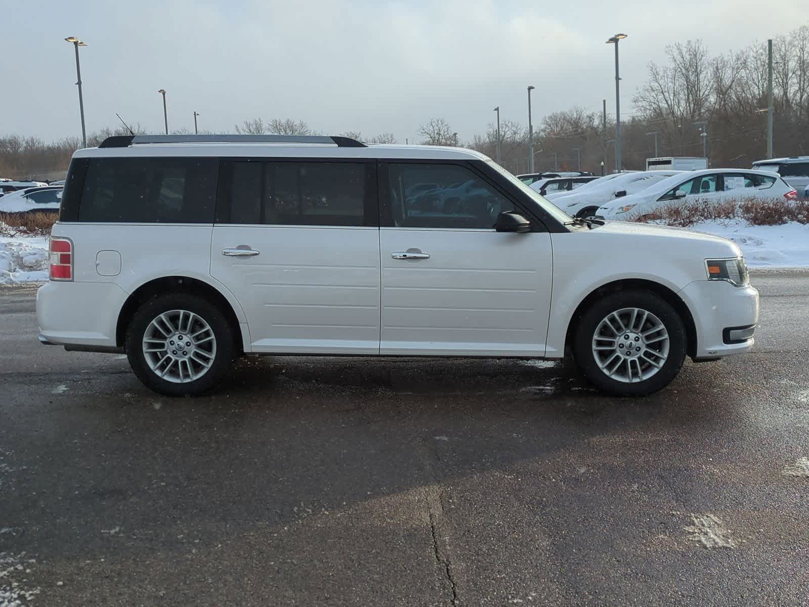 Thumbnail: 2018 Ford Flex - 9