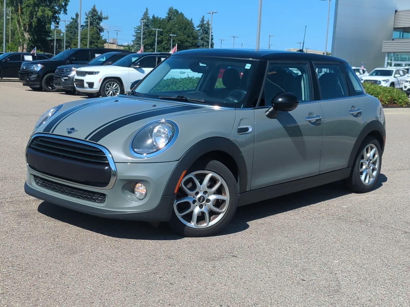 2019 MINI Cooper Hardtop 4 Door -
                  Waterford, MI