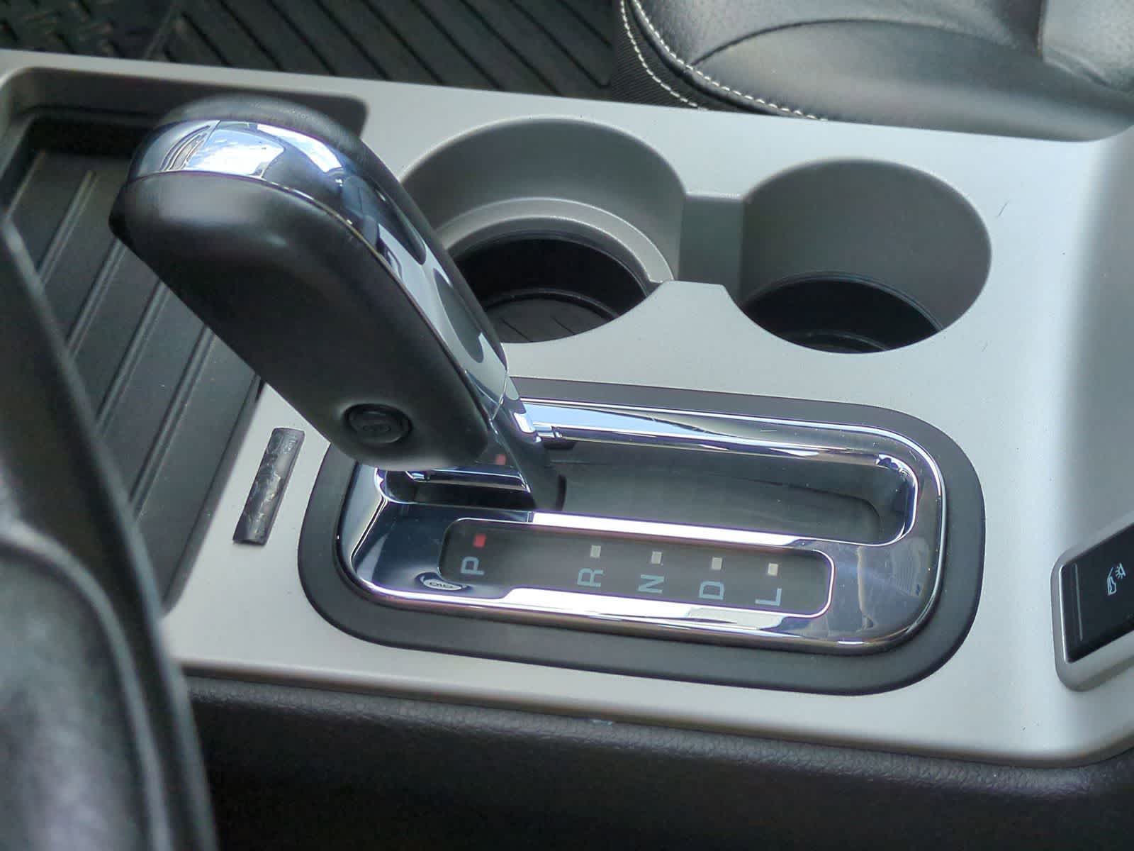 Thumbnail: 2010 Ford Edge - 31