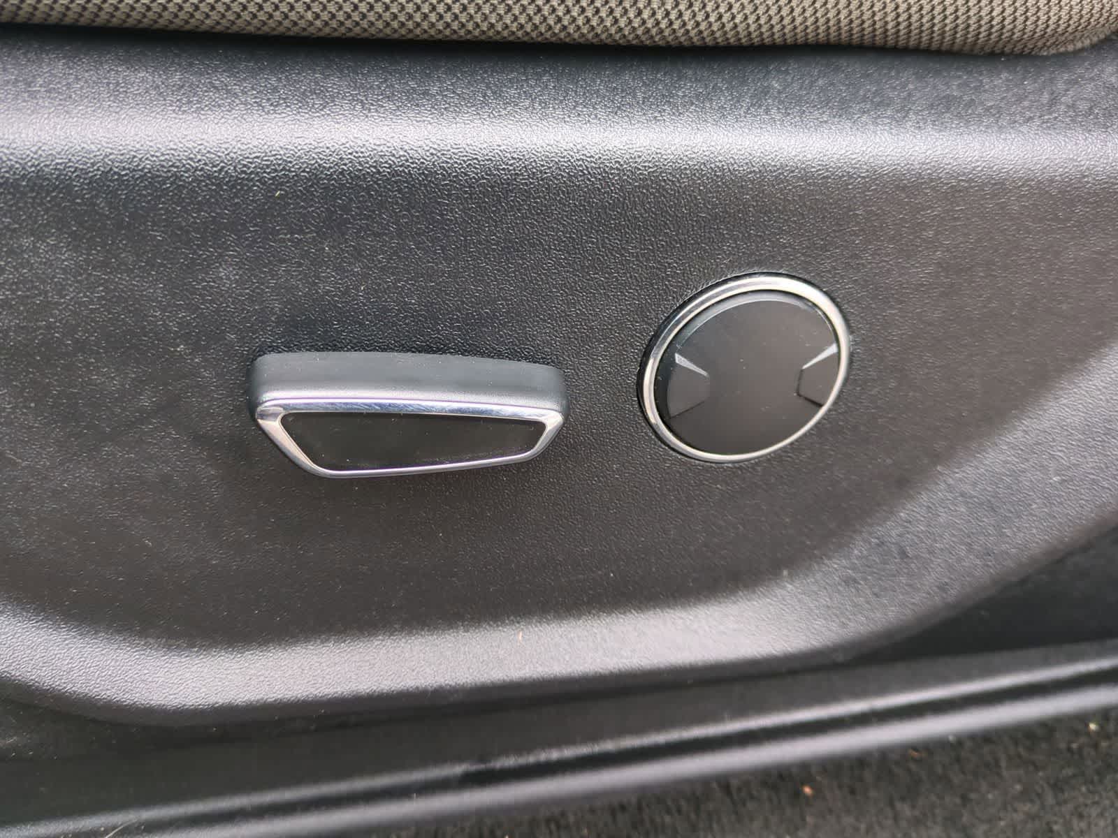 Thumbnail: 2017 Ford Econoline - 17