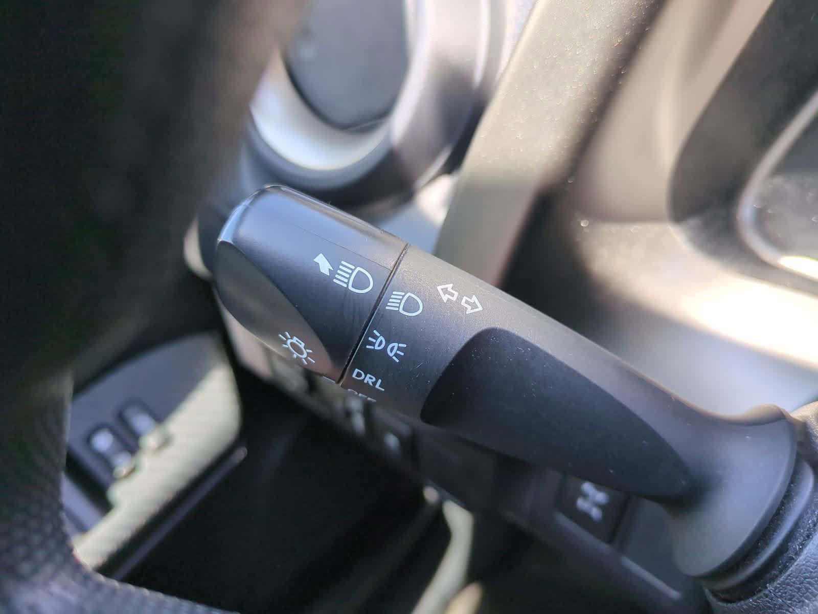 Thumbnail: 2015 Toyota RAV4 - 26