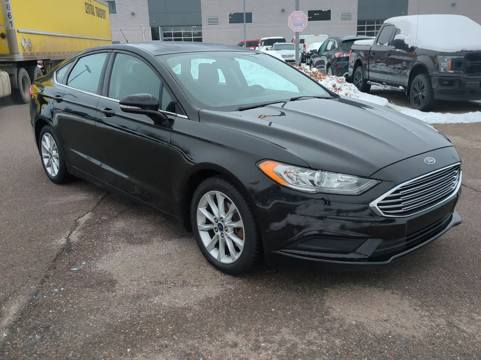 Thumbnail: 2017 Ford Fusion - 2