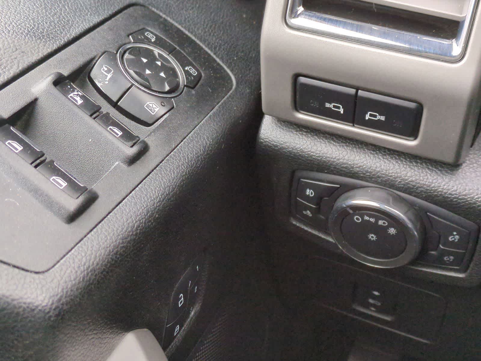 Thumbnail: 2015 Ford F-150 - 28