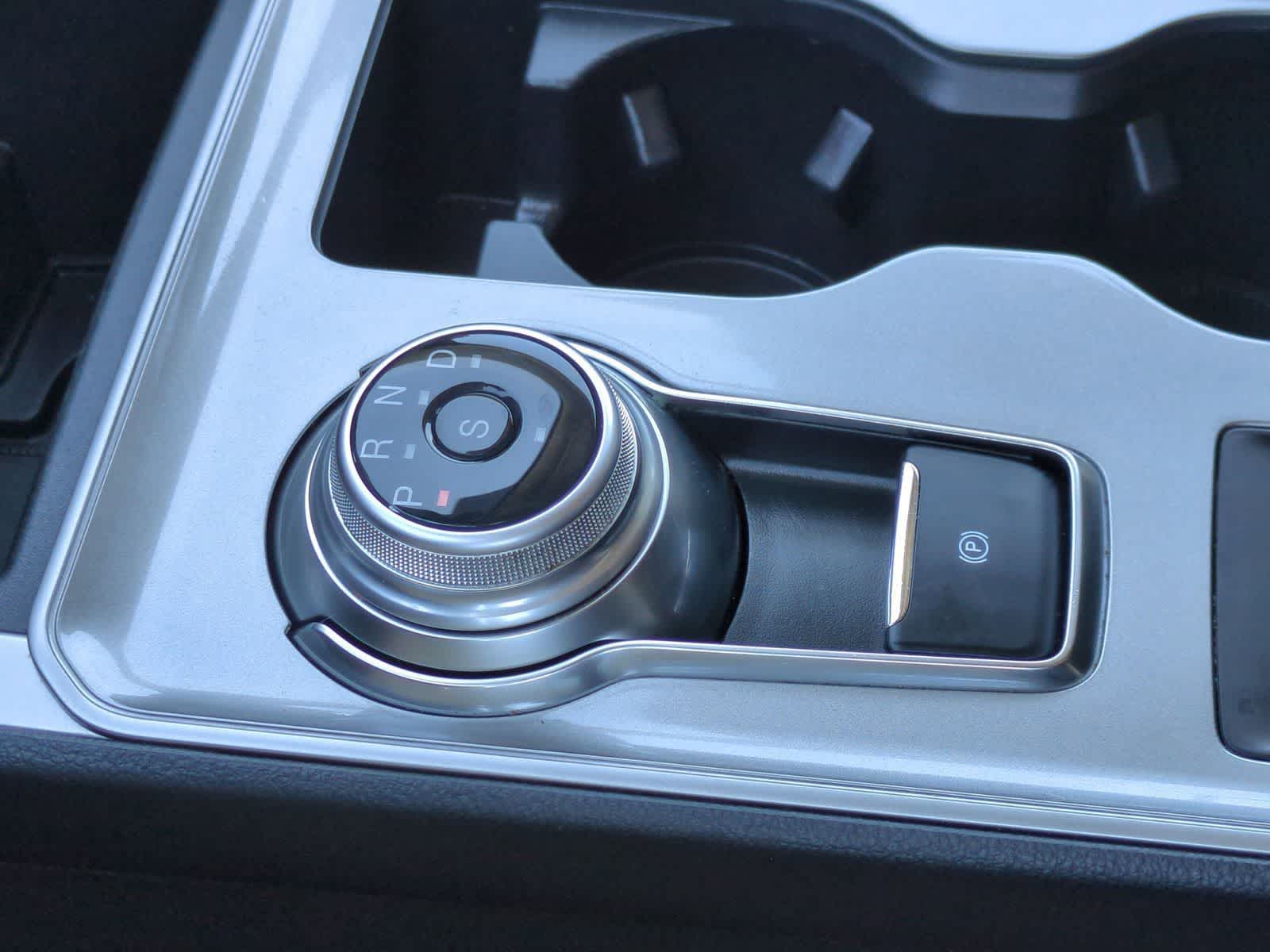 Thumbnail: 2023 Ford Edge - 31