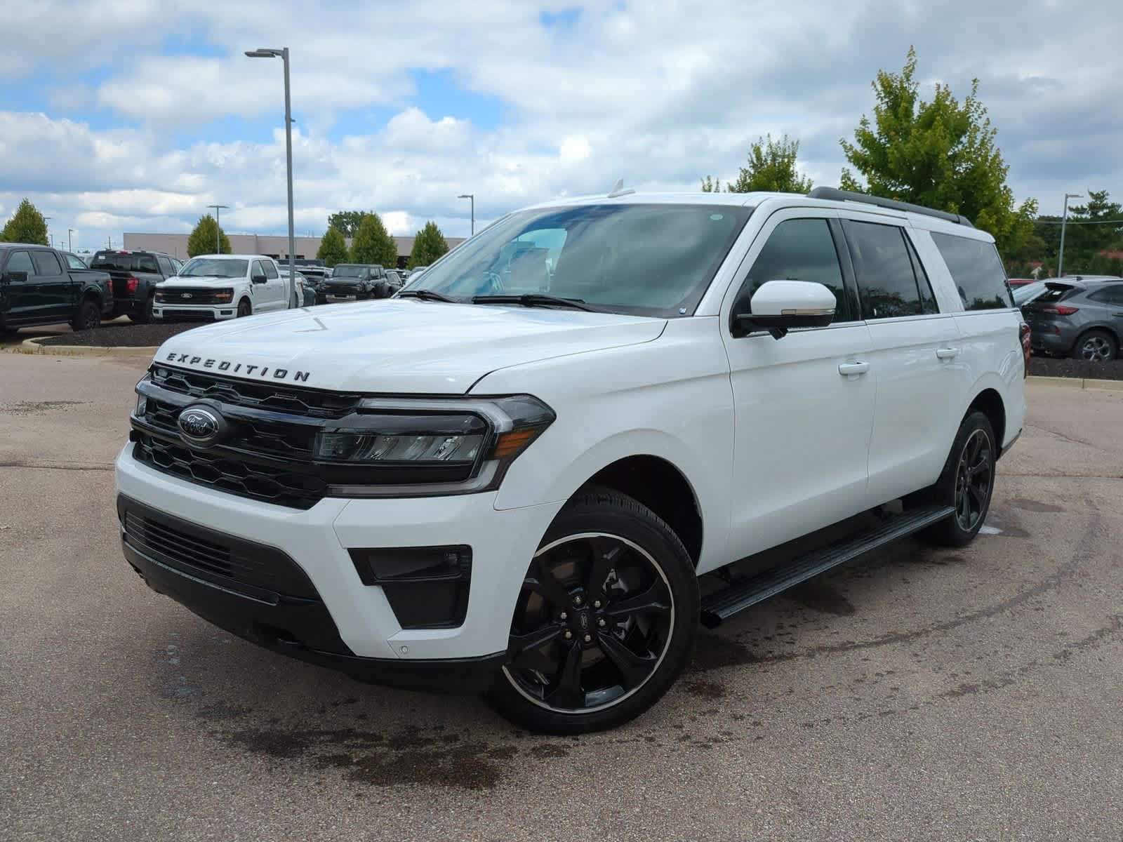 2024 Ford Expedition MAX Limited Hero Image