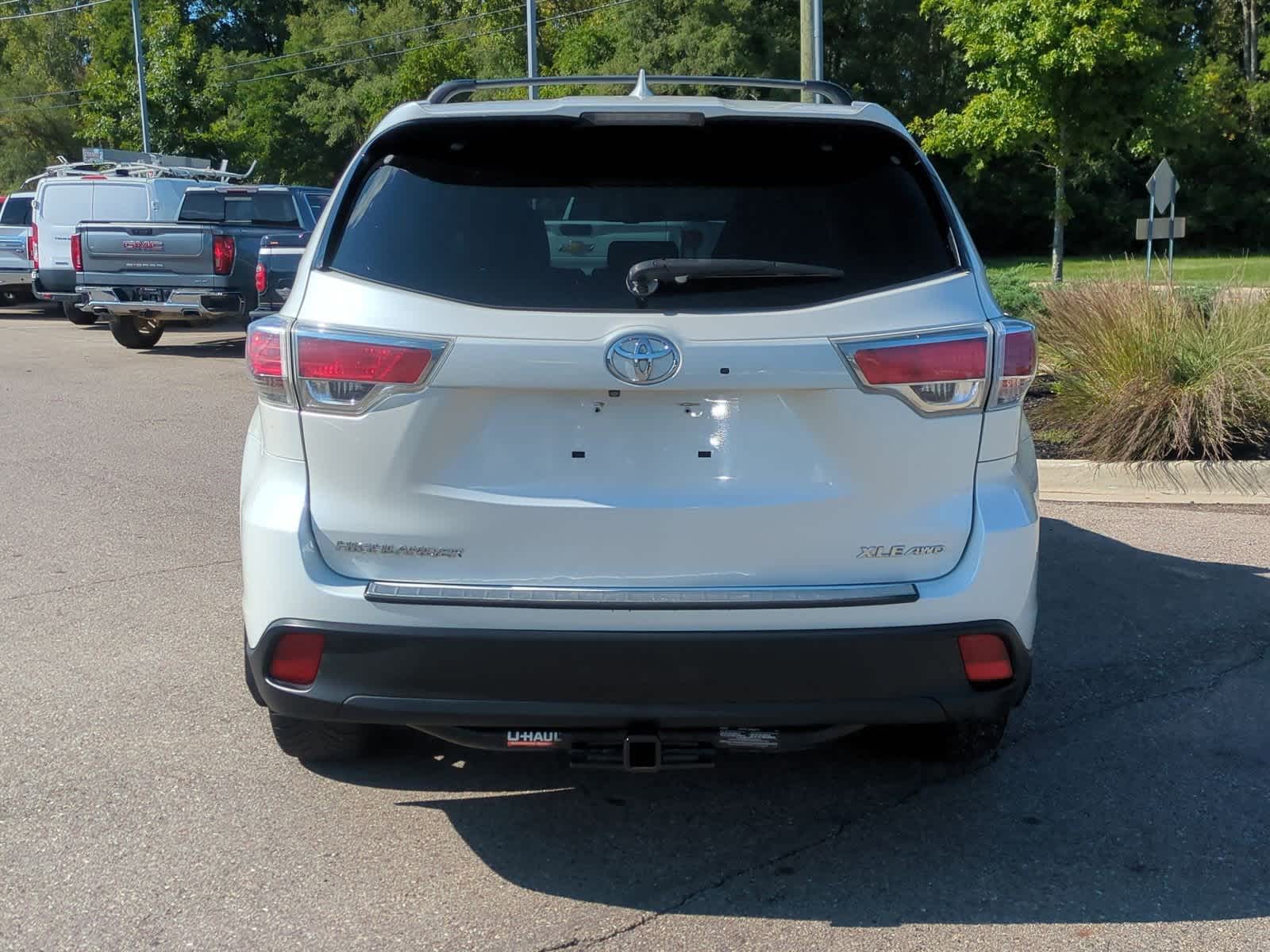 Thumbnail: 2014 Toyota Highlander - 7