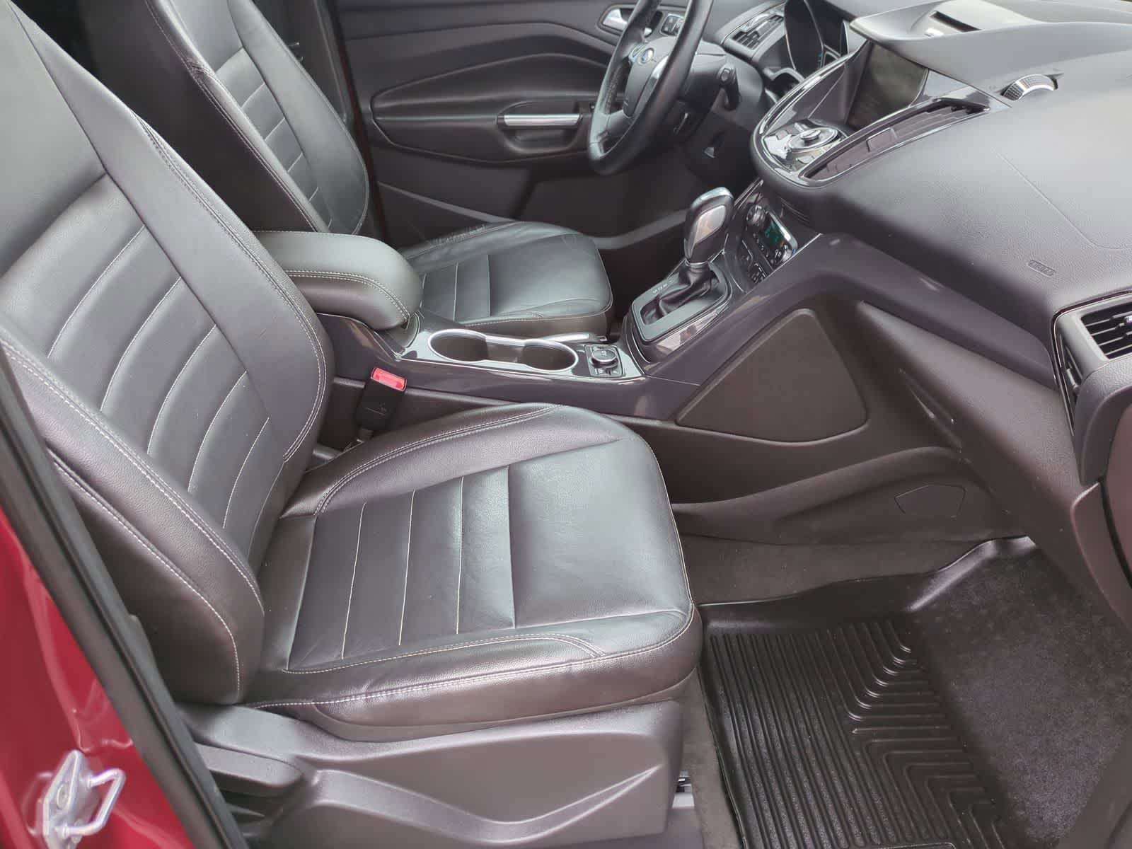 Thumbnail: 2014 Ford Escape - 21