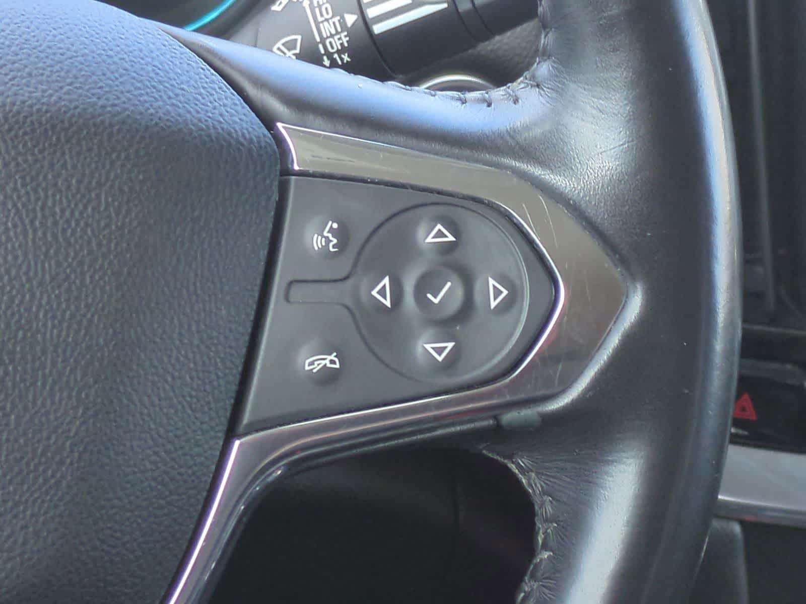 Thumbnail: 2018 Chevrolet Traverse - 24