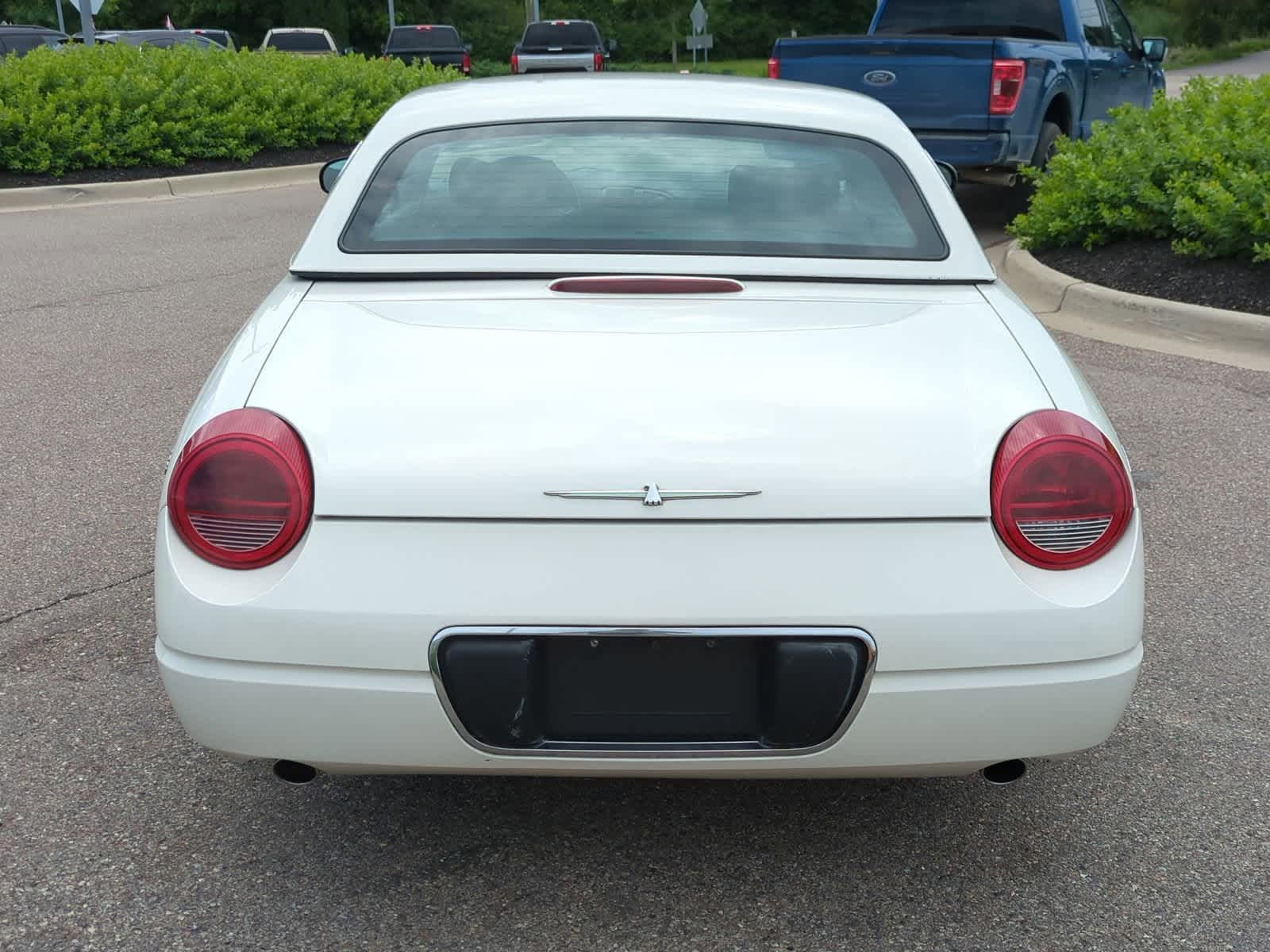 Thumbnail: 2002 Ford Thunderbird - 7