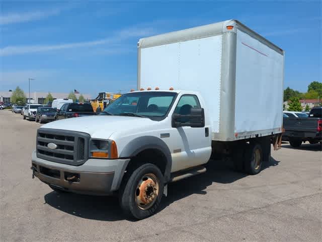 2005 Ford Econoline E-550 9