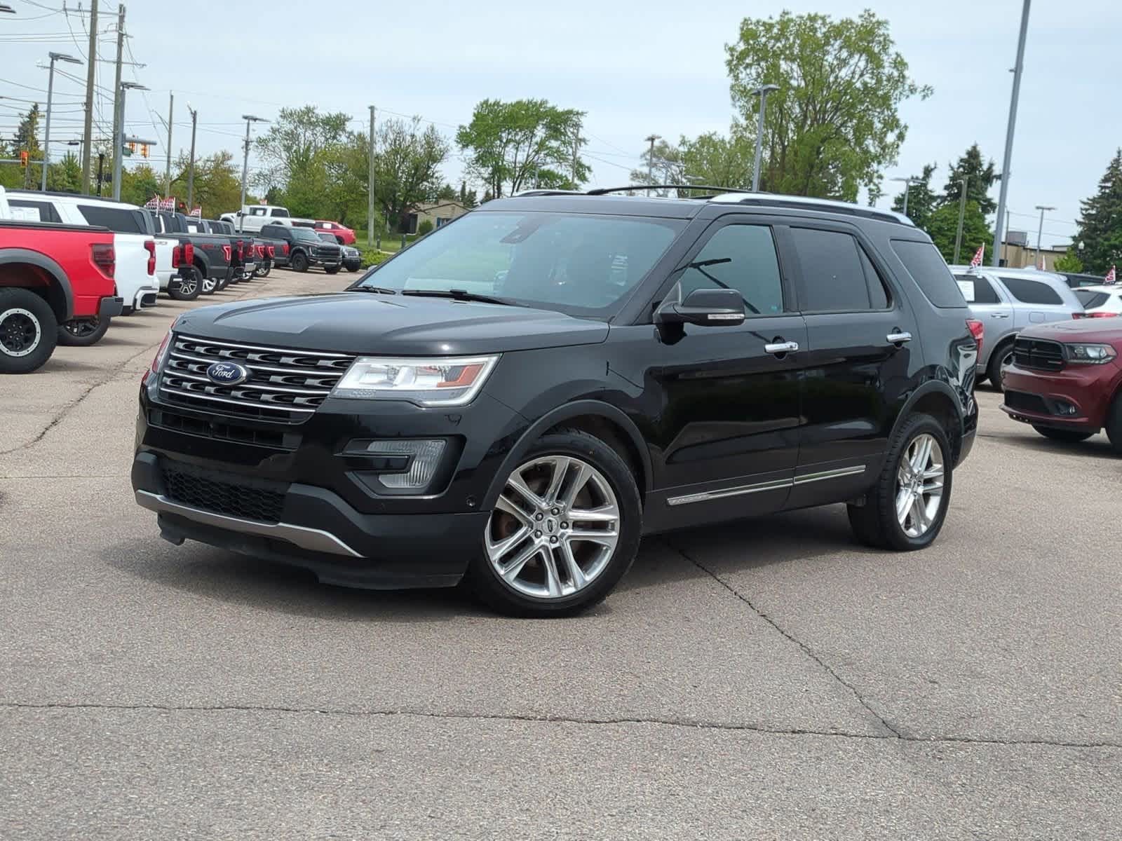 2017 Ford Explorer Limited -
                  Waterford, MI