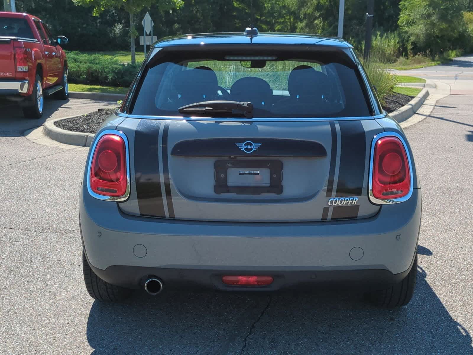 Thumbnail: 2019 MINI Cooper Hardtop - 7
