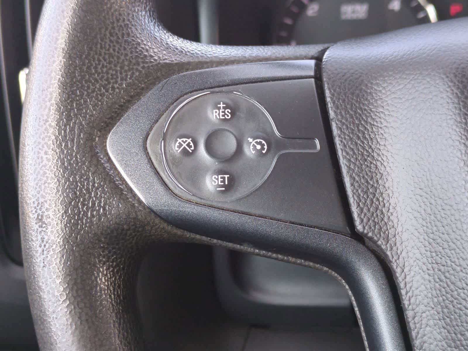 Thumbnail: 2018 Chevrolet Silverado 1500 - 23