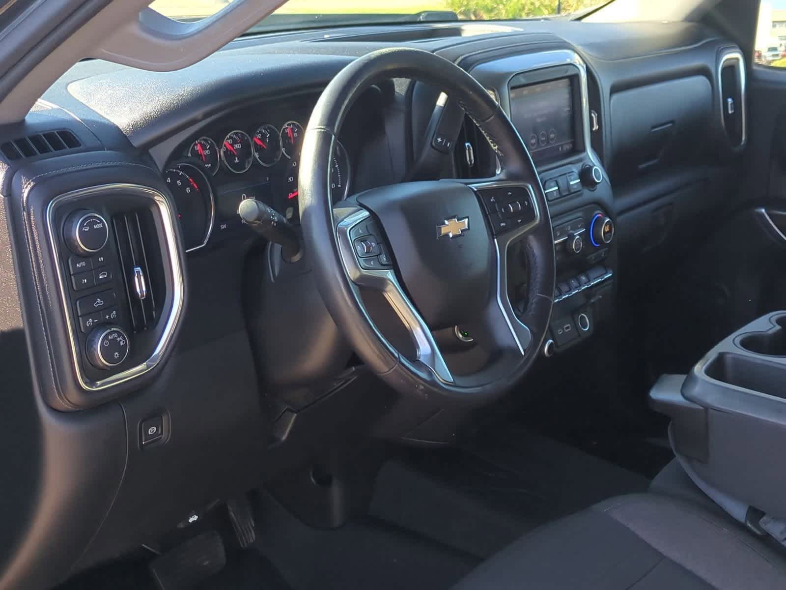 Thumbnail: 2020 Chevrolet Silverado 1500 - 10