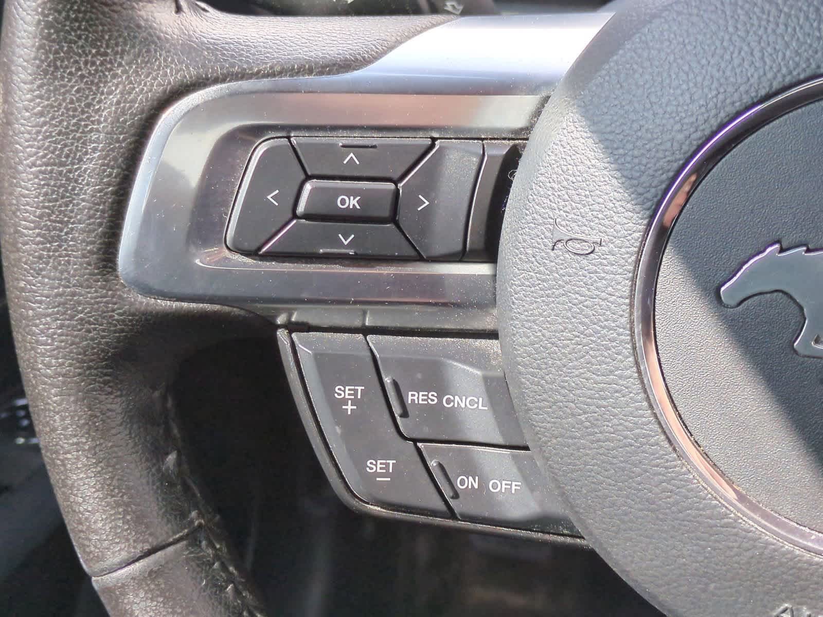 2015 Ford Mustang  21