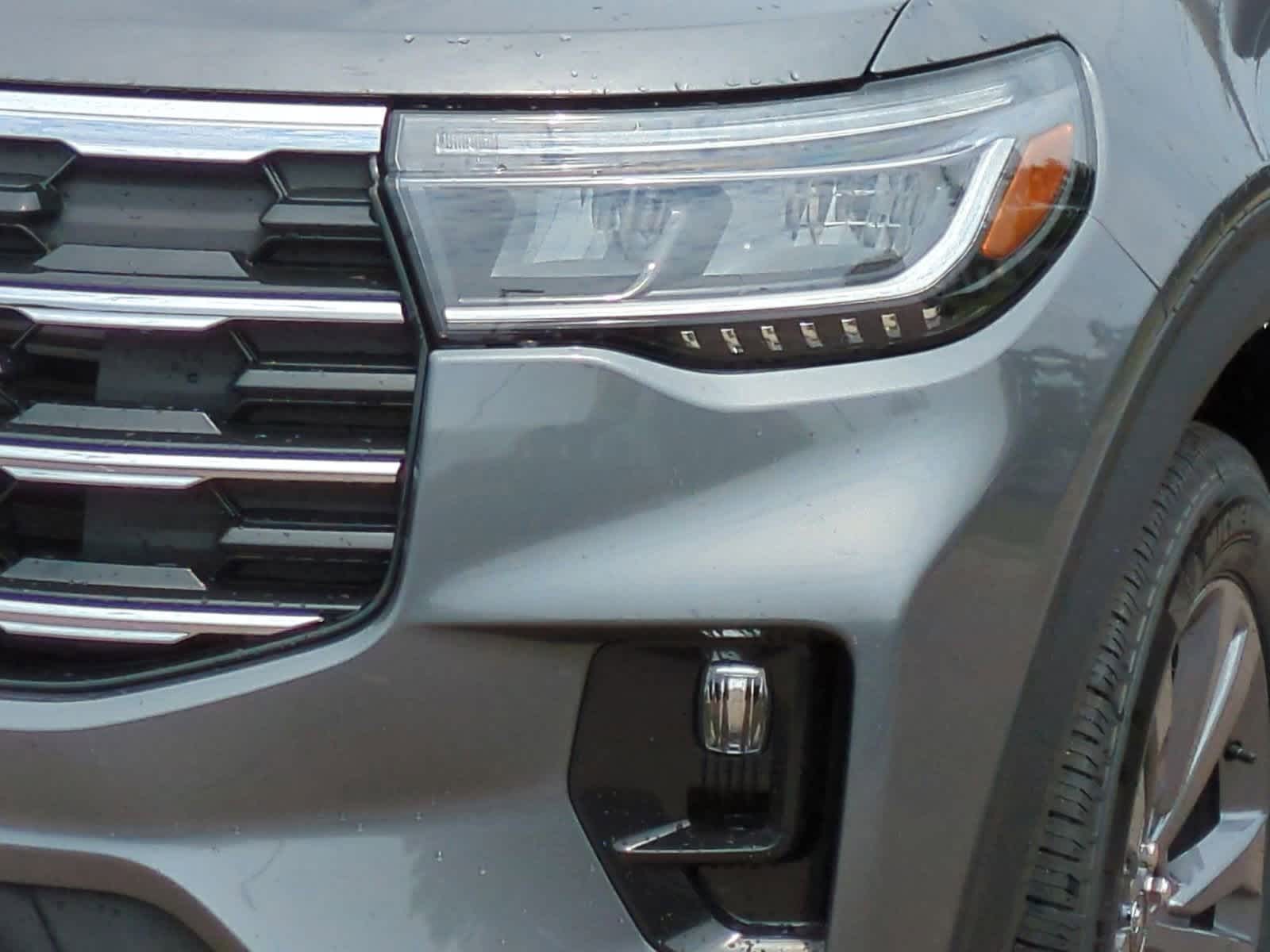 2025 Ford Explorer Active 11