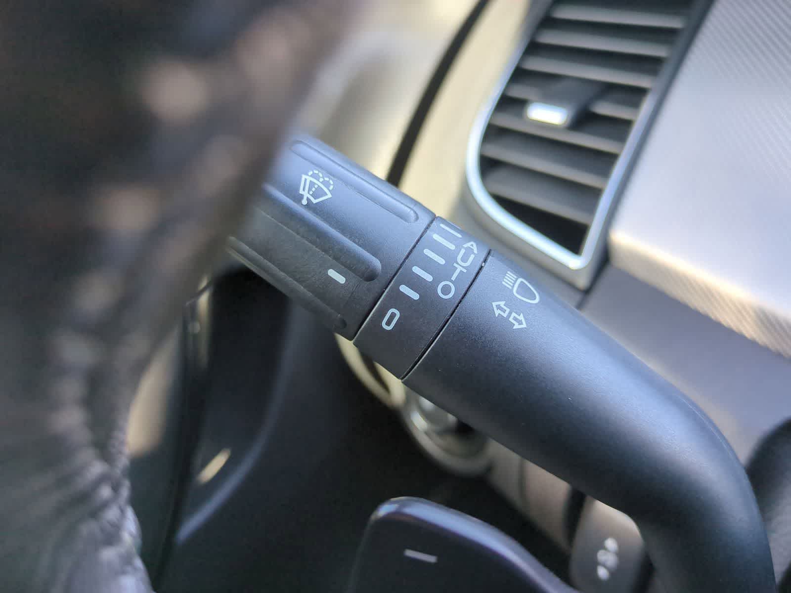 Thumbnail: 2015 Ford Taurus - 27