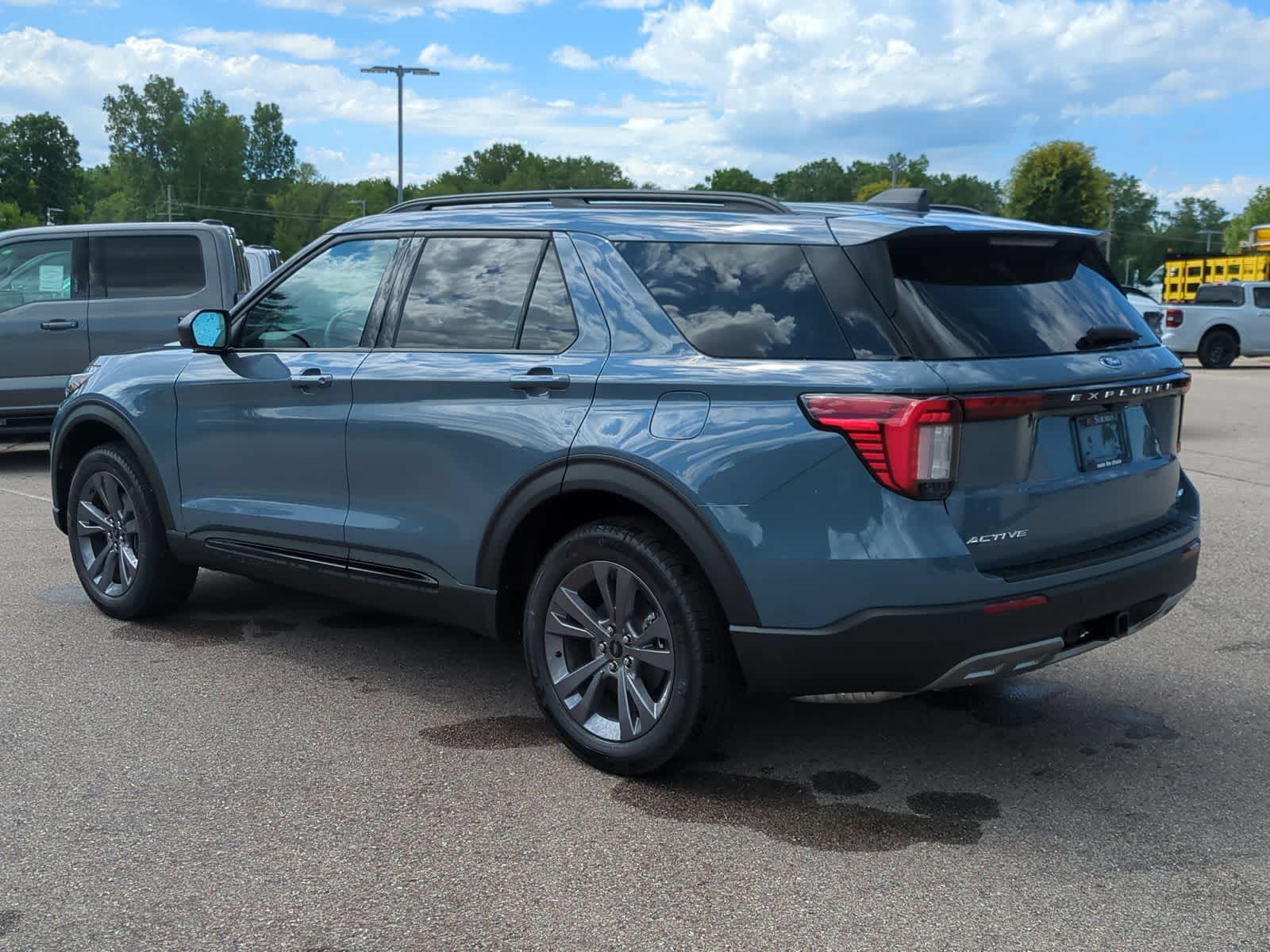 Thumbnail: 2026 Ford Explorer - 6