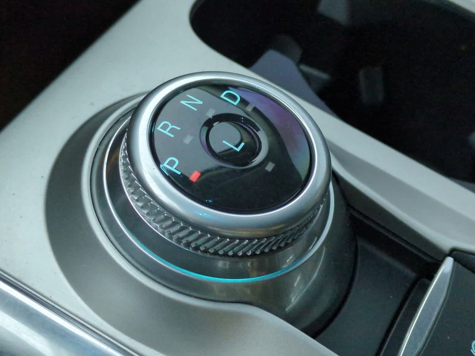 Thumbnail: 2021 Ford Explorer - 32