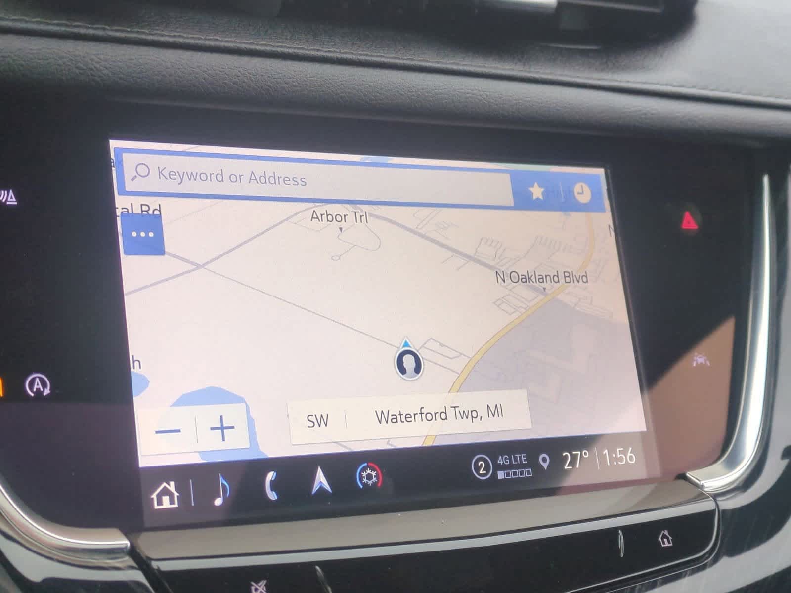 Thumbnail: 2024 Cadillac XT6 - 32