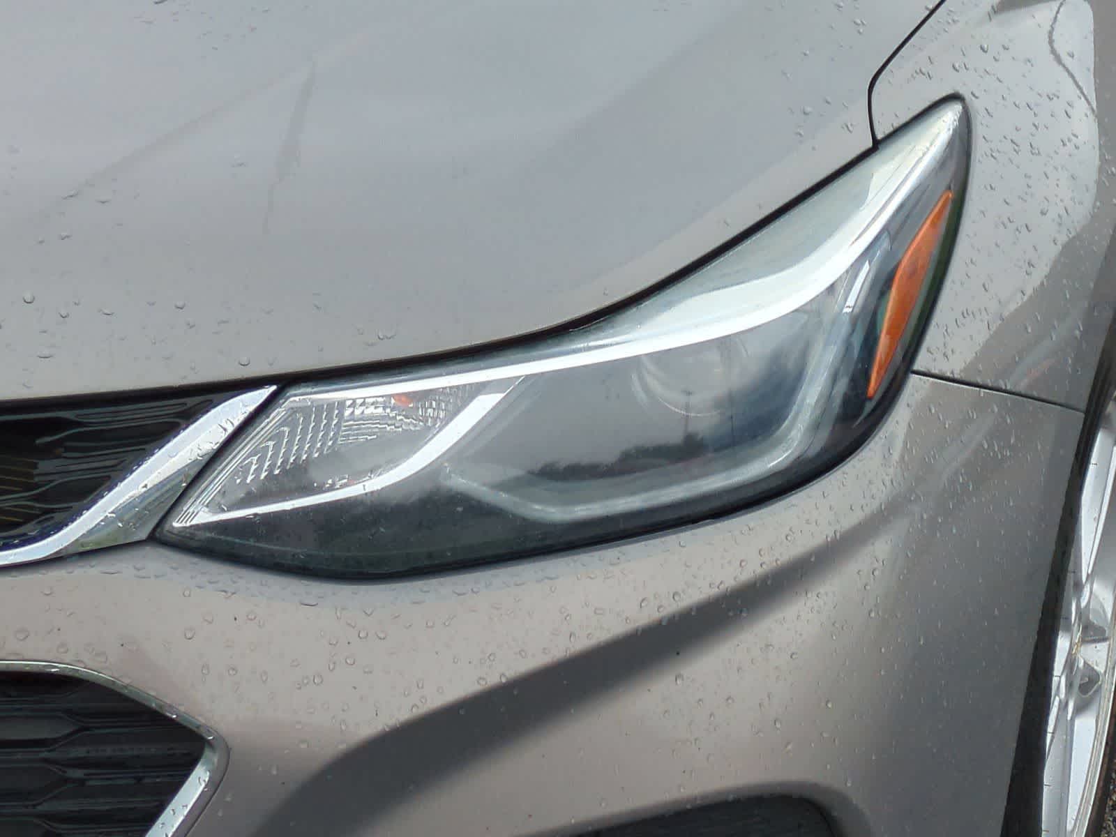 Thumbnail: 2018 Chevrolet Cruze - 11