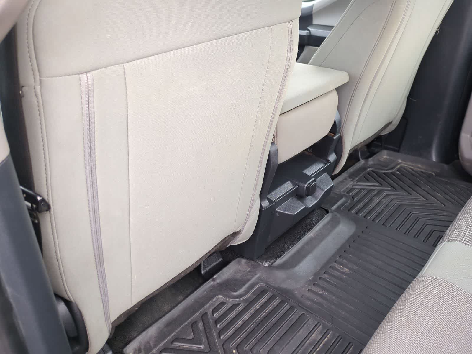 Thumbnail: 2022 Ford Econoline - 18