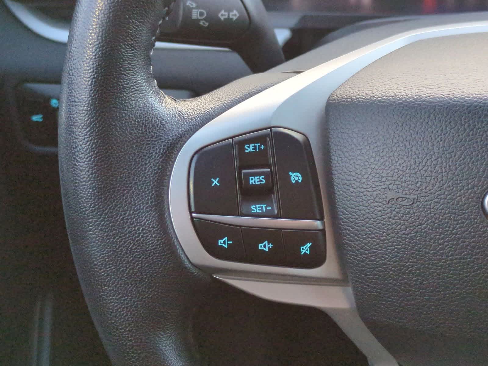 Thumbnail: 2023 Ford Explorer - 25