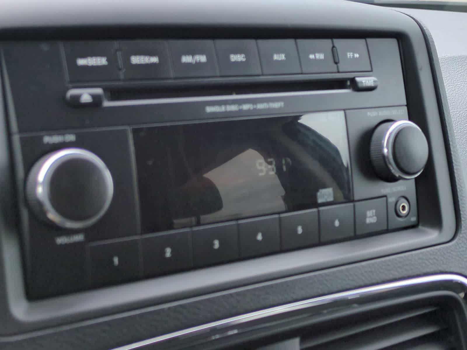 Thumbnail: 2013 Dodge Grand Caravan - 29