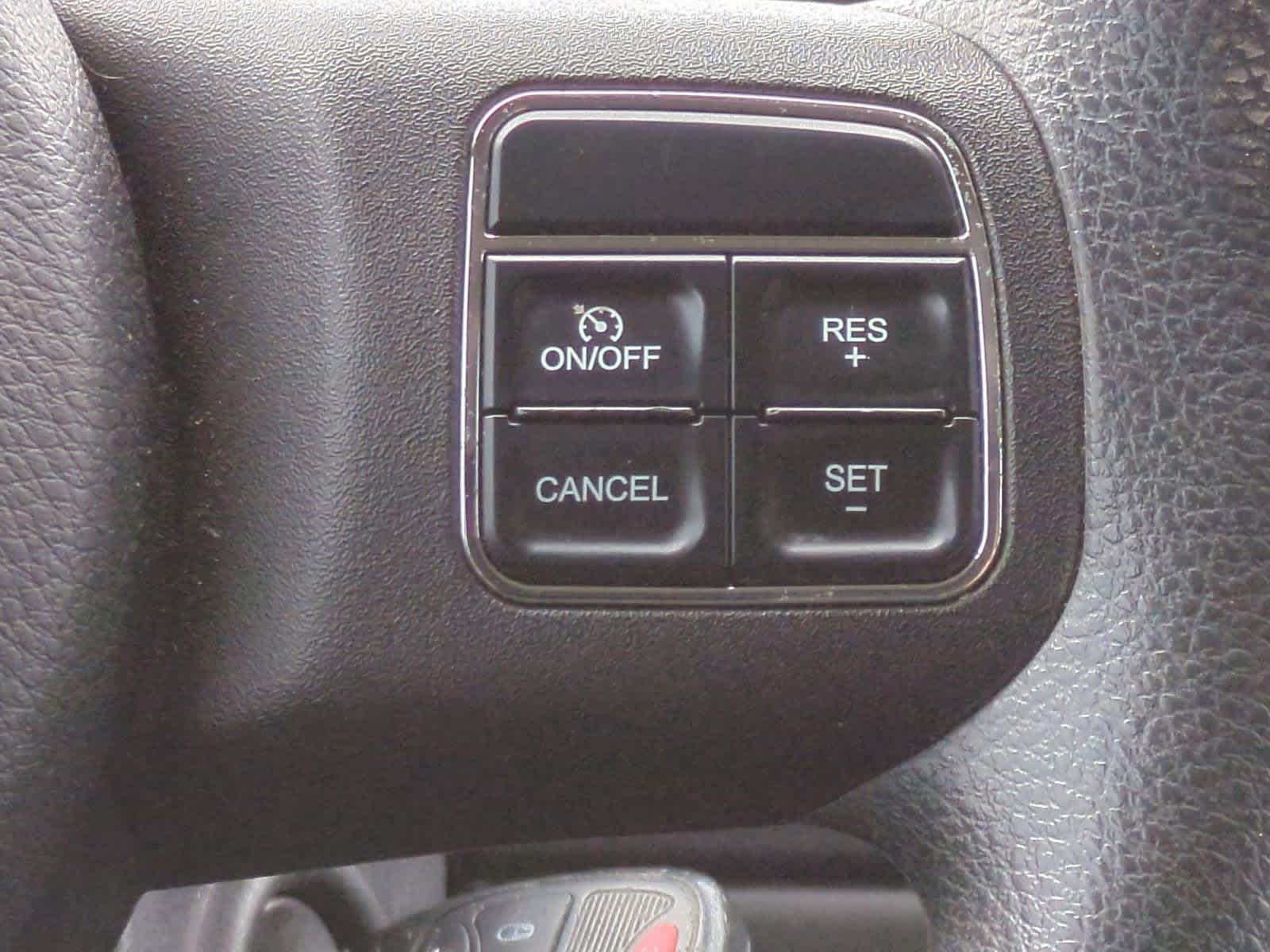 Thumbnail: 2011 Jeep Liberty - 24