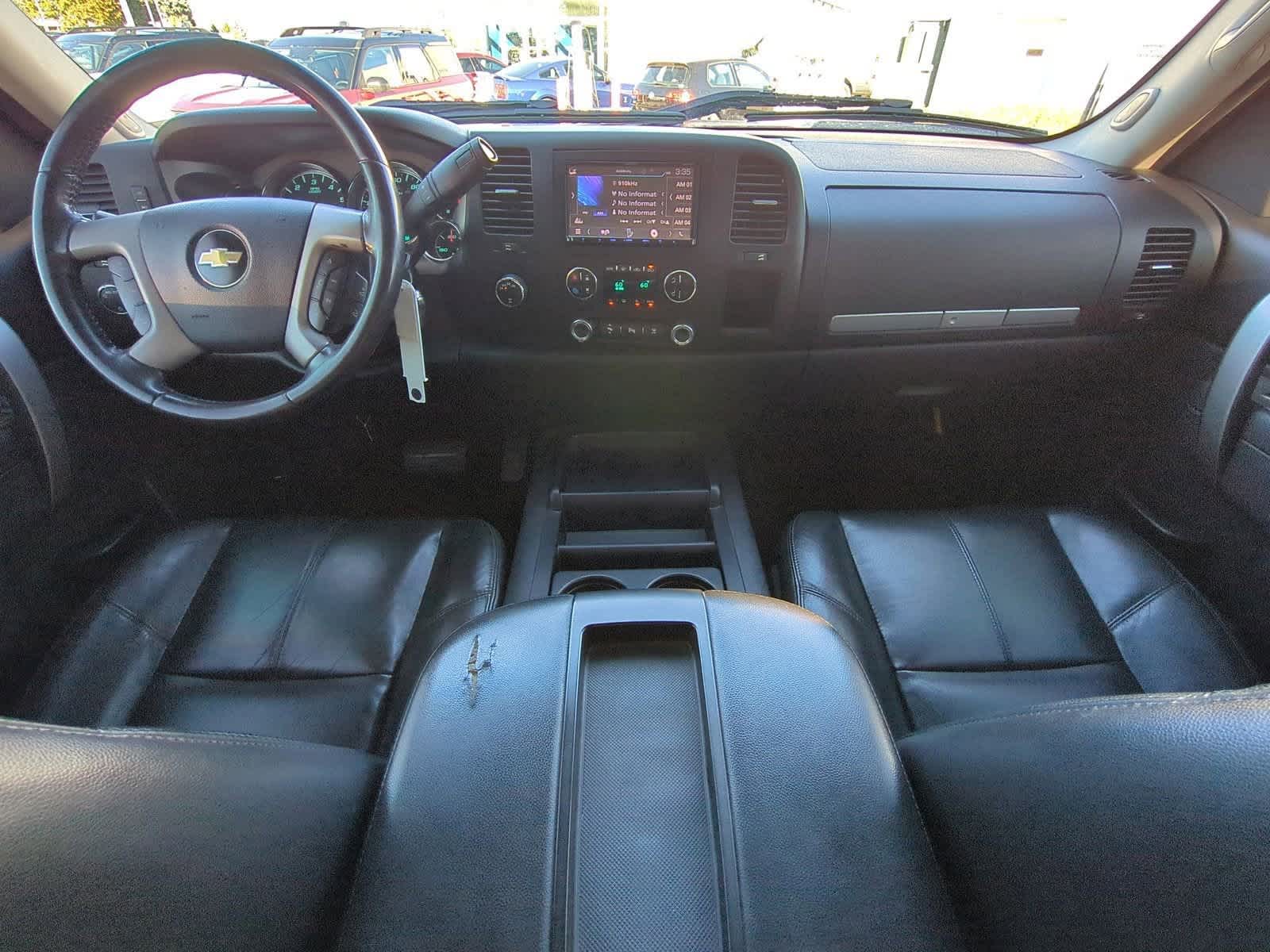 Thumbnail: 2011 Chevrolet Silverado 1500 - 15