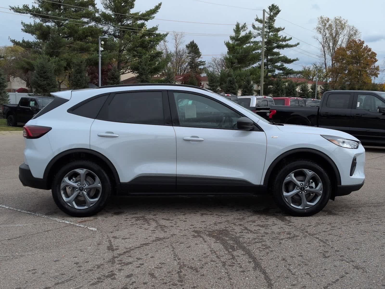 Thumbnail: 2026 Ford Escape - 9