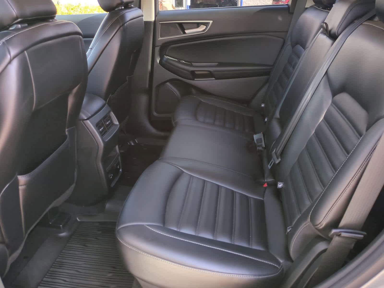 Thumbnail: 2022 Ford Edge - 19