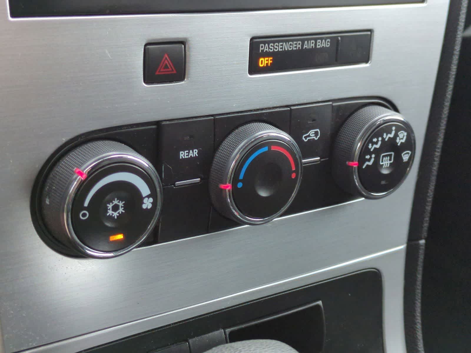 Thumbnail: 2009 GMC Acadia - 28