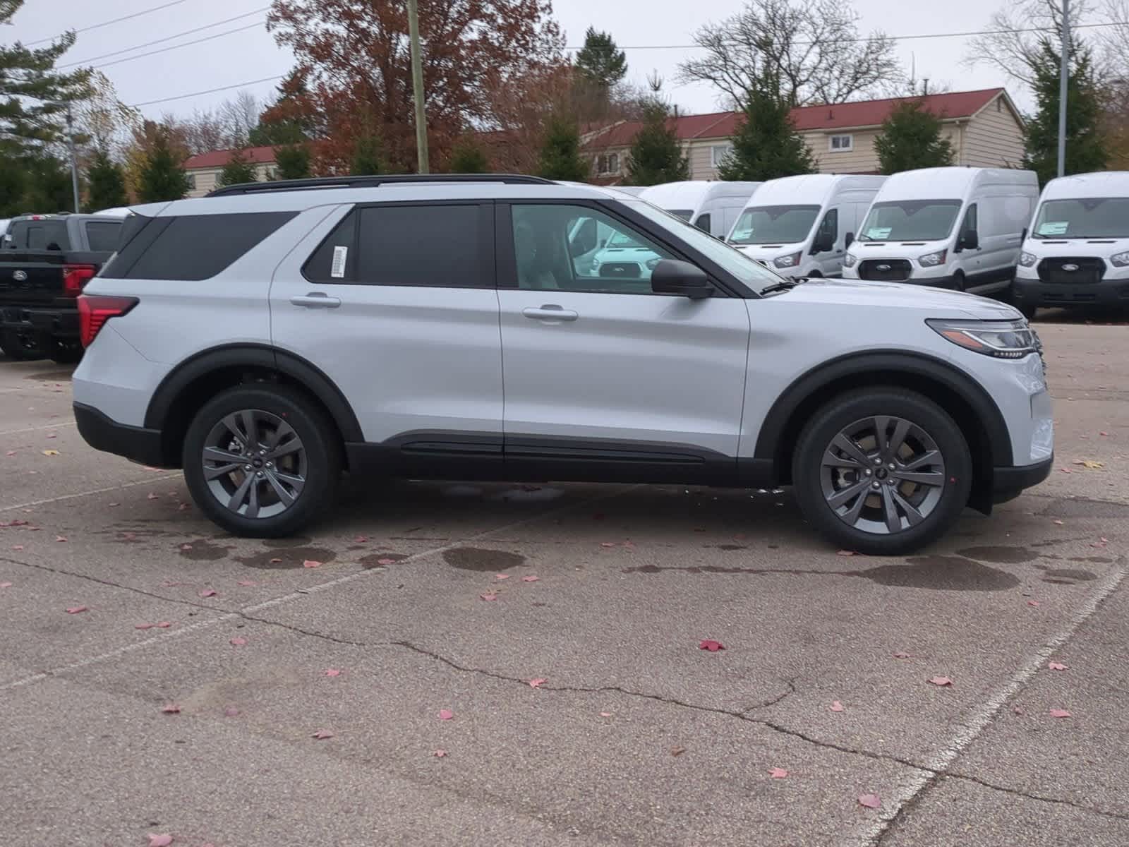 Thumbnail: 2026 Ford Explorer - 9