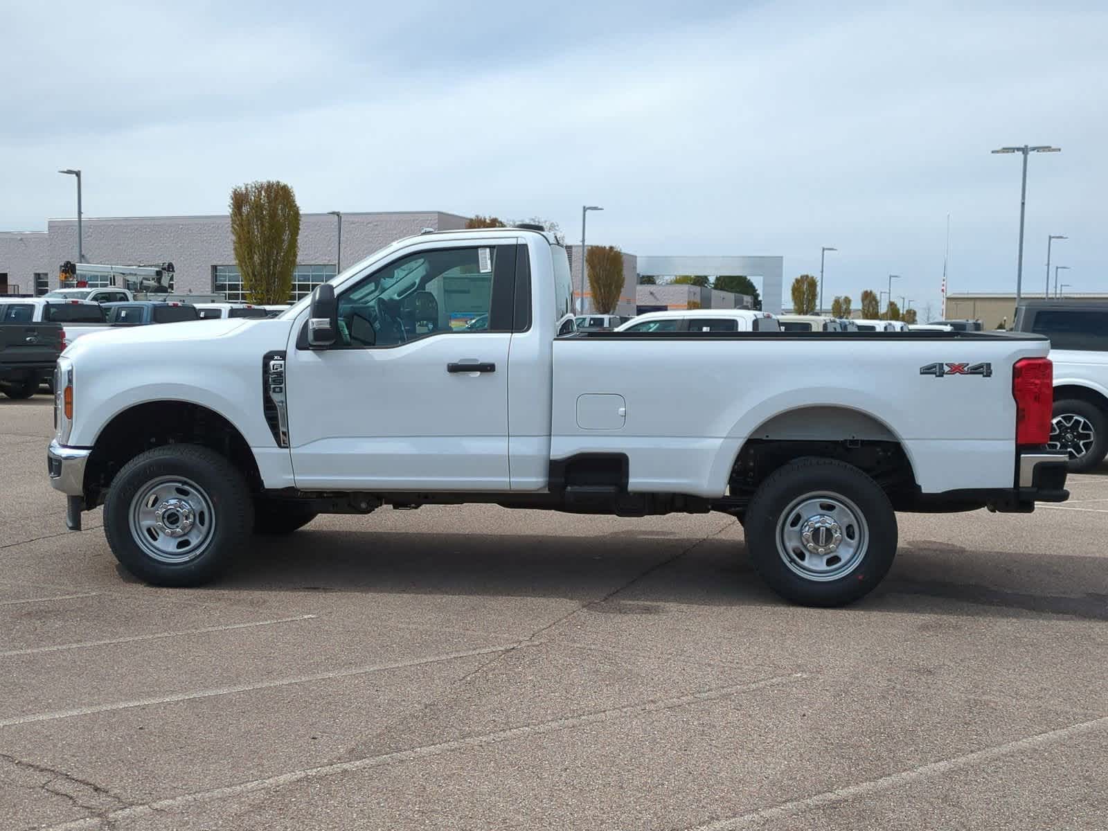 Thumbnail: 2025 Ford Econoline - 5