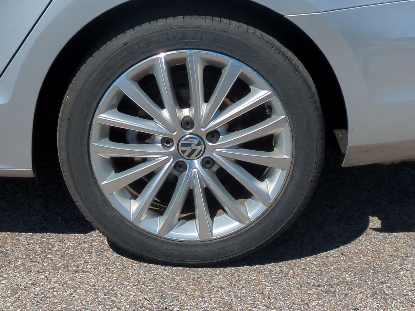 Thumbnail: 2015 Volkswagen Jetta - 14