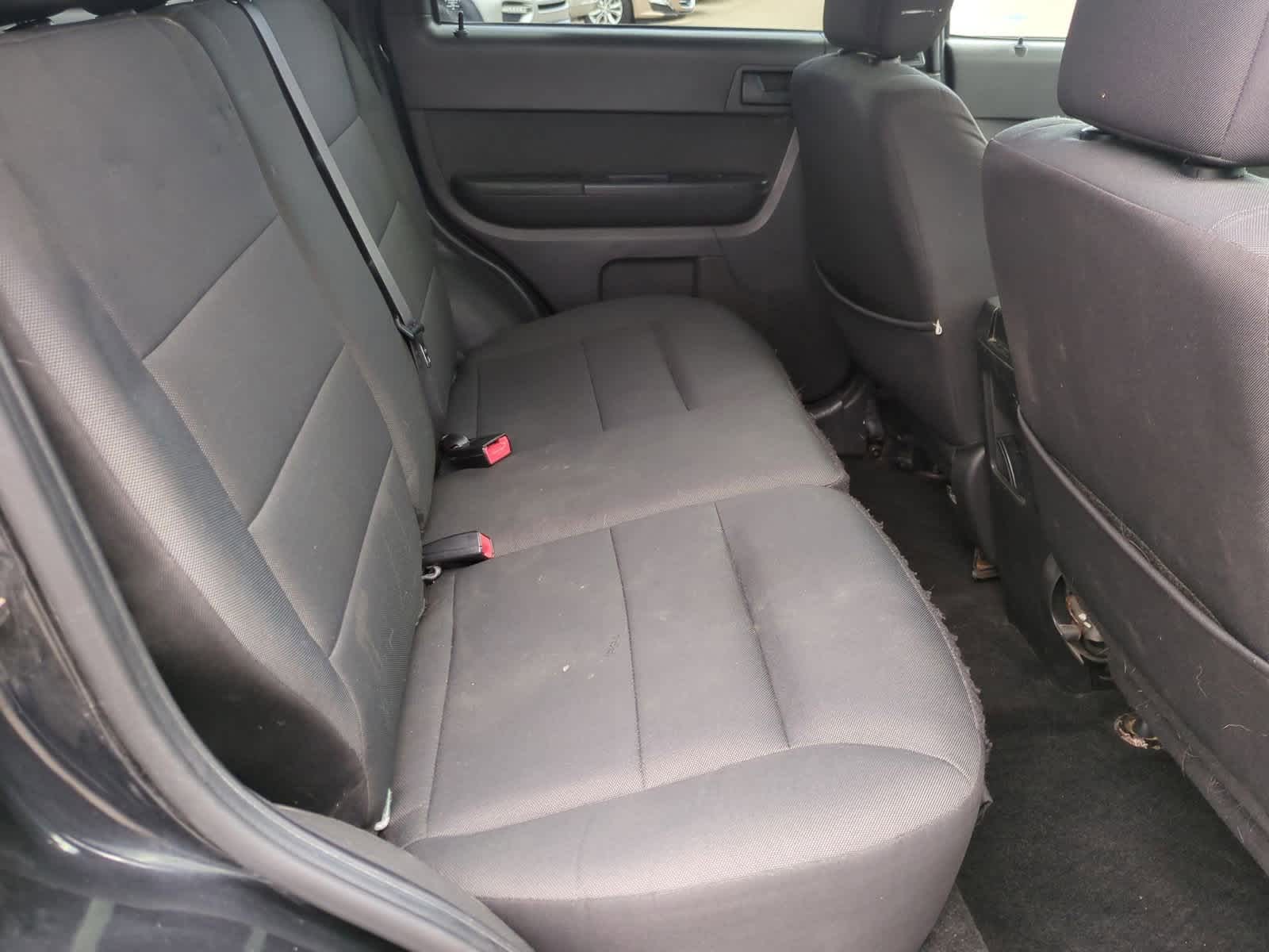 Thumbnail: 2011 Ford Escape - 21