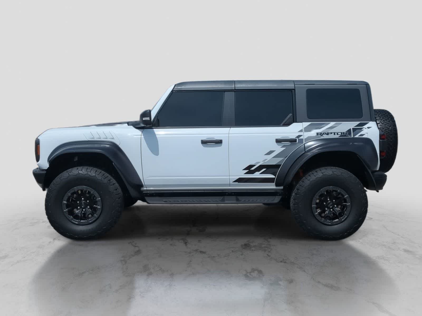 Thumbnail: 2024 Ford Bronco - 5