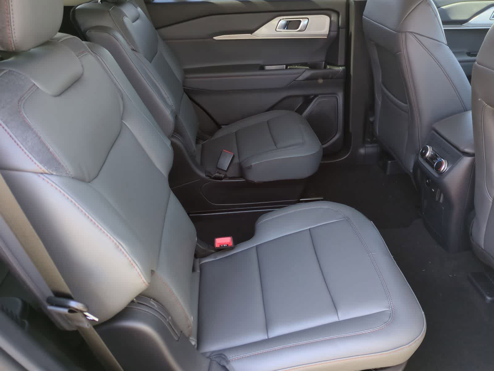 Thumbnail: 2026 Ford Explorer - 20