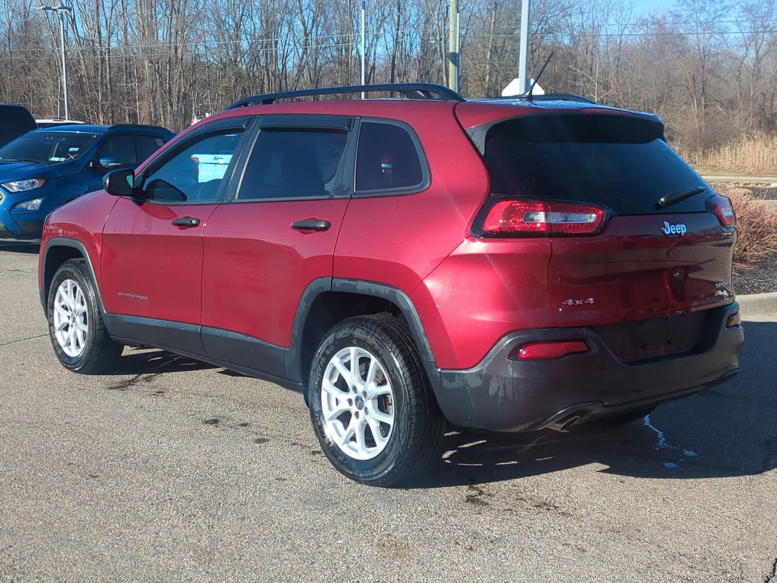Thumbnail: 2016 Jeep Cherokee - 6