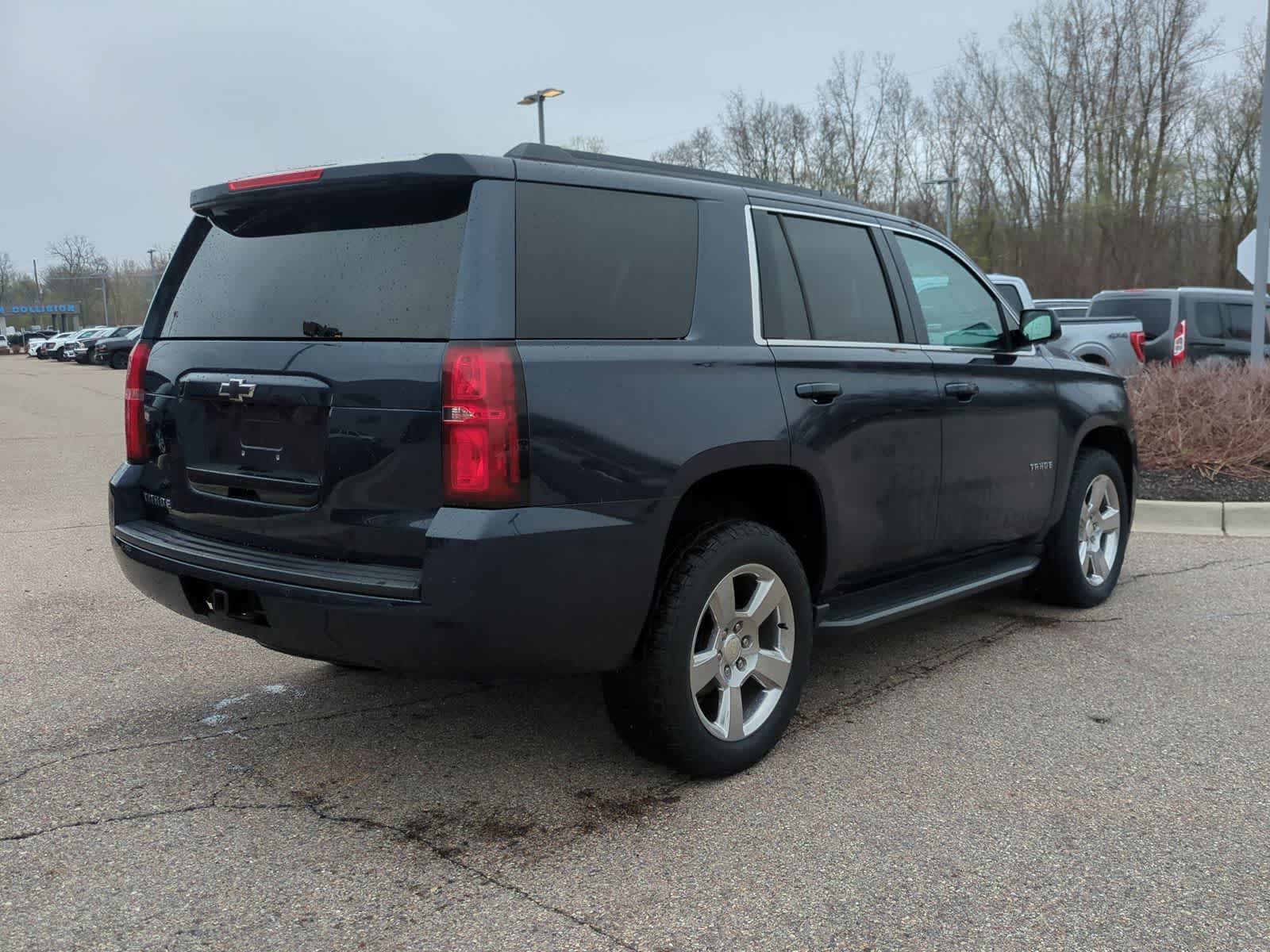 Thumbnail: 2018 Chevrolet Tahoe - 8