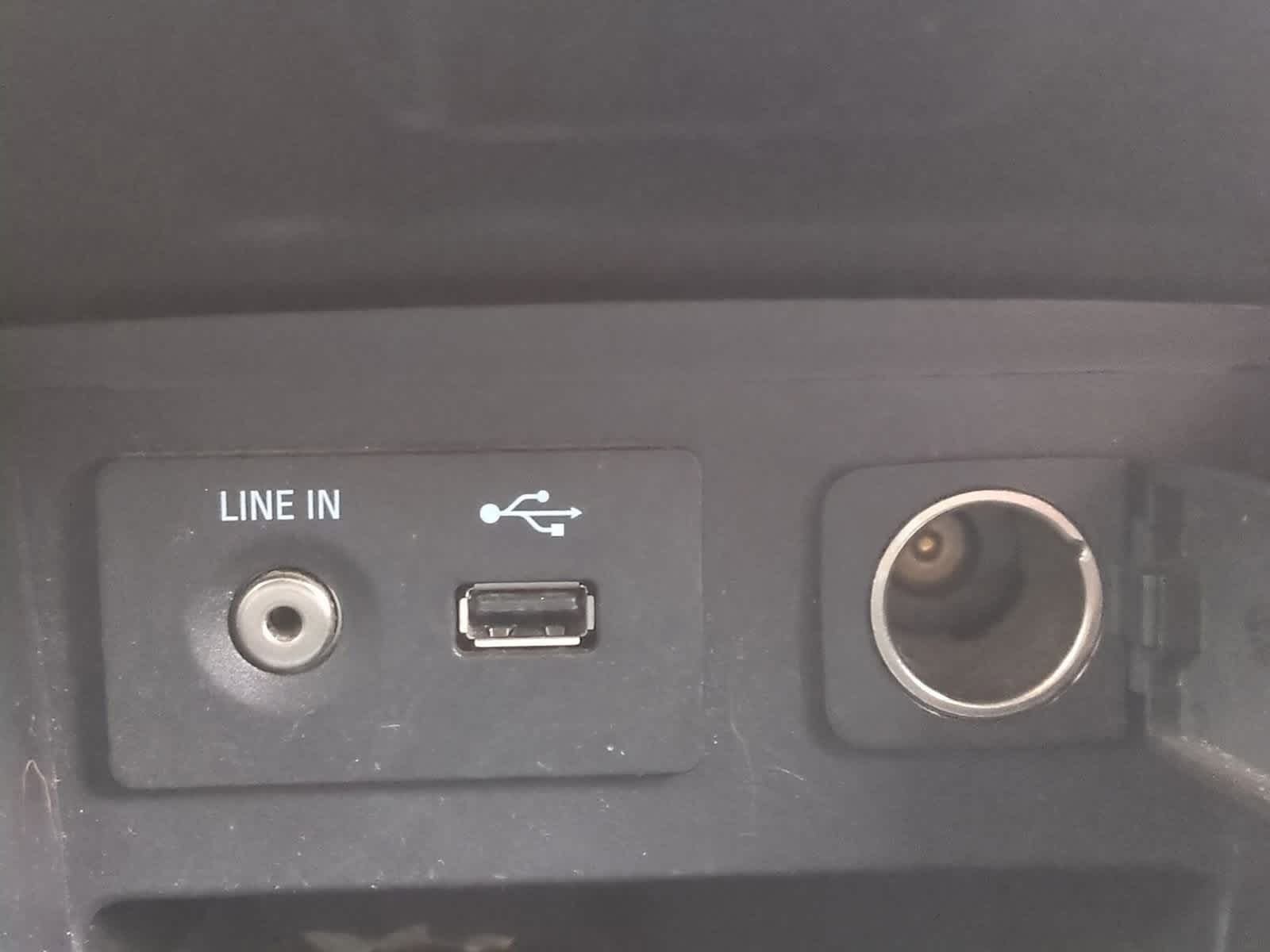 Thumbnail: 2015 Ford Explorer - 30