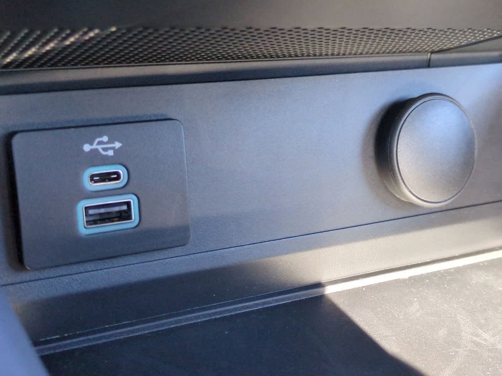 Thumbnail: 2025 Ford Mustang - 30