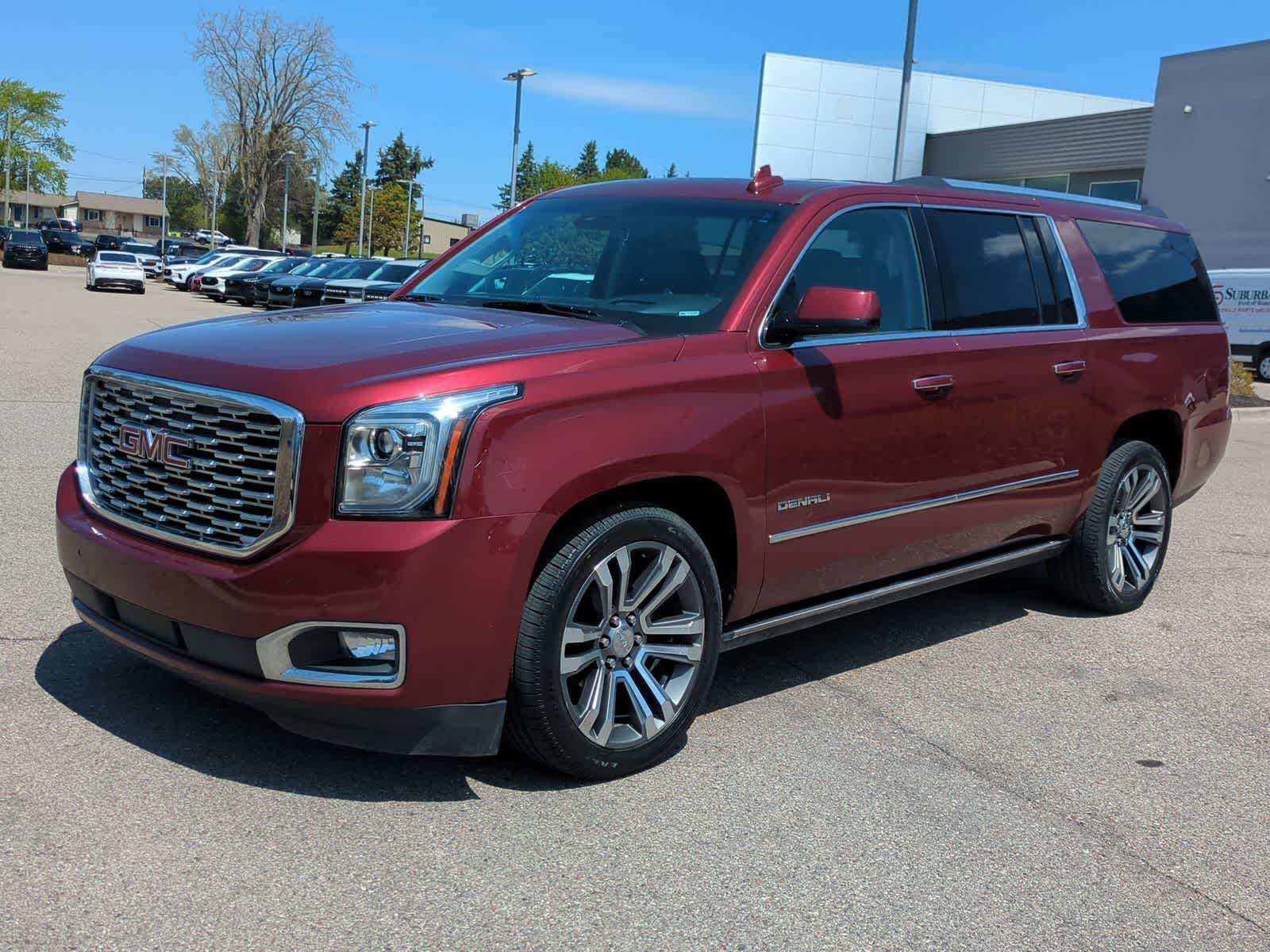 Thumbnail: 2019 GMC Yukon XL - 4