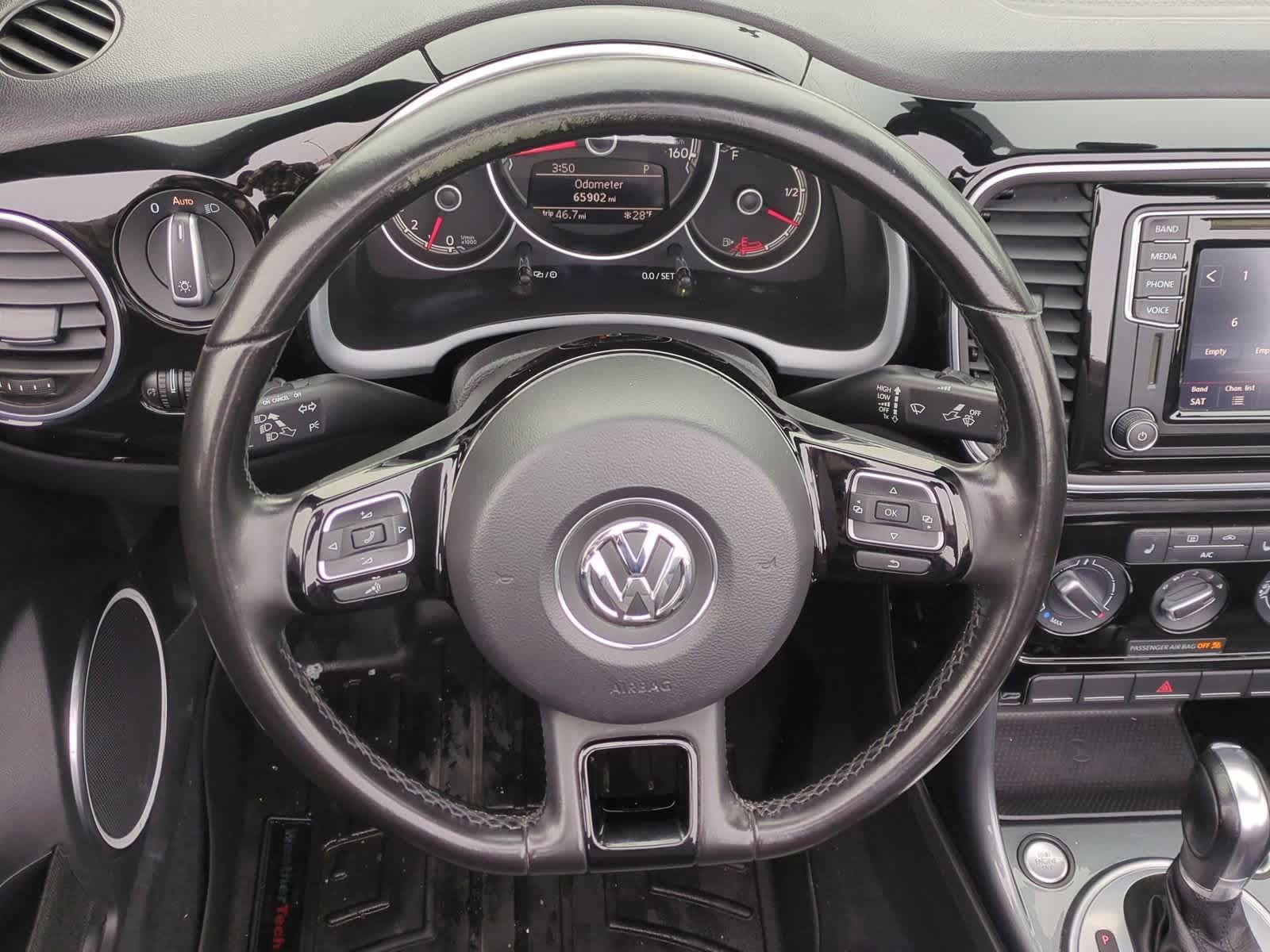 Thumbnail: 2017 Volkswagen Beetle - 23