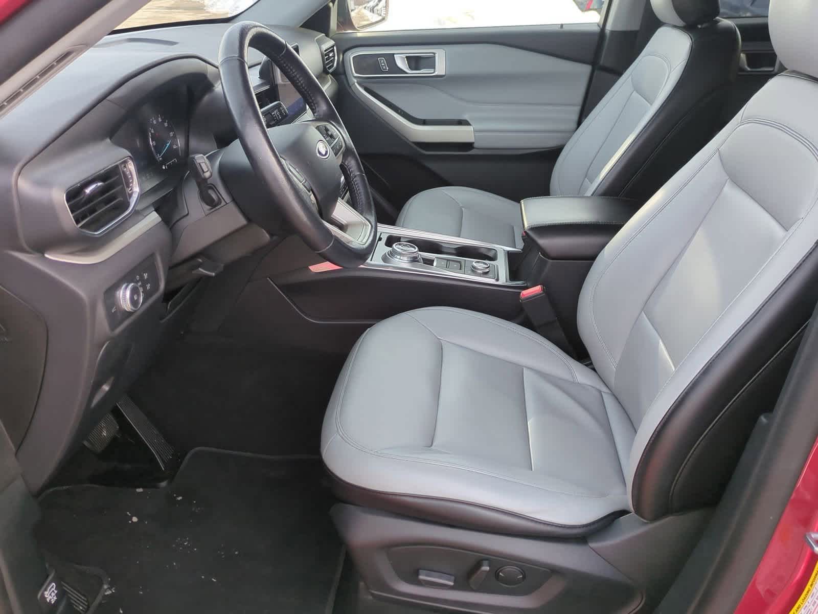 Thumbnail: 2021 Ford Explorer - 16