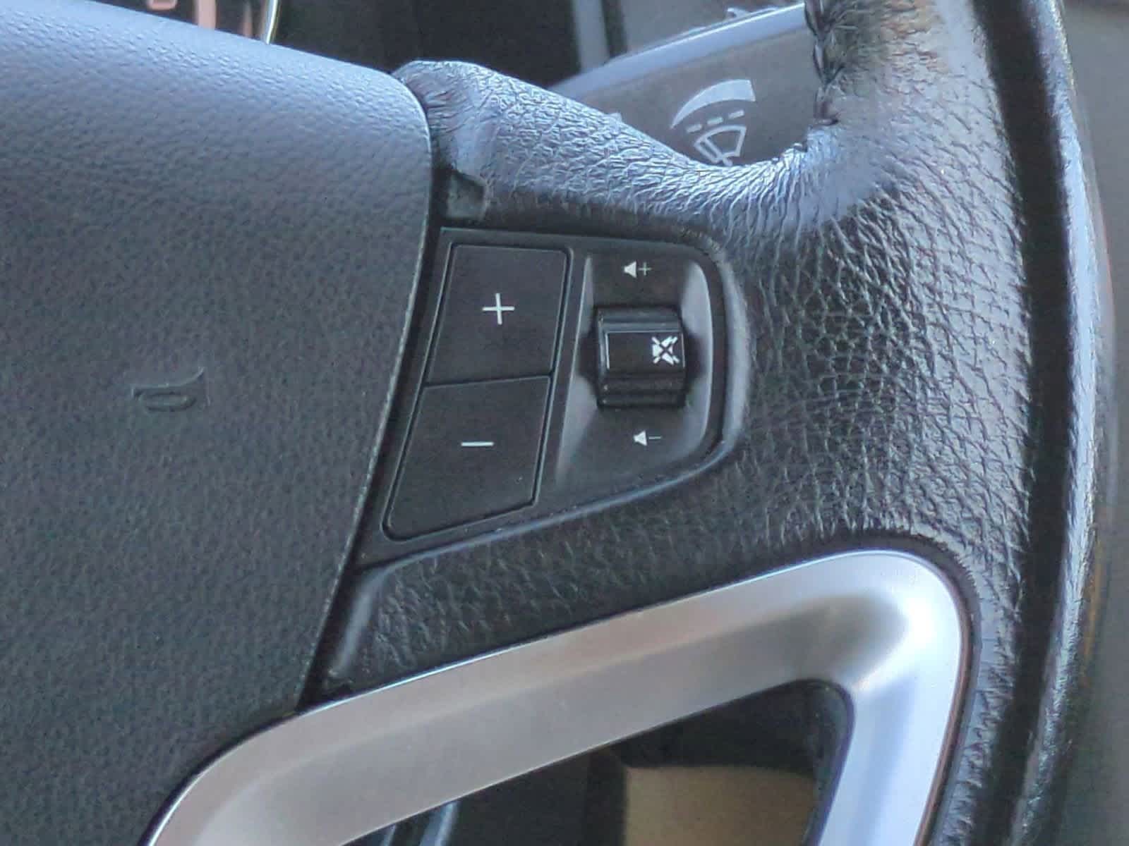 Thumbnail: 2009 Saturn VUE - 26