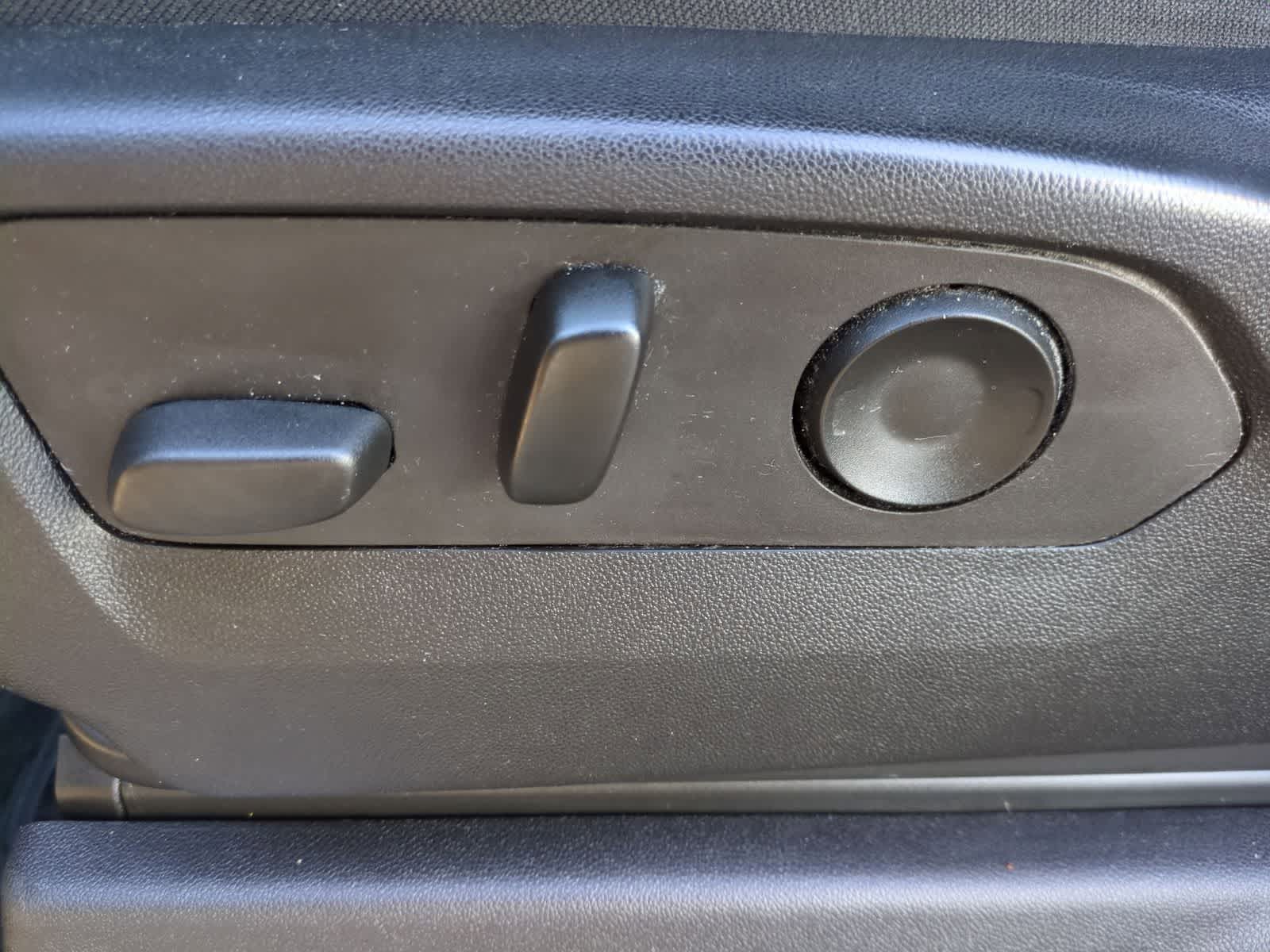 Thumbnail: 2022 Chevrolet Silverado 1500 - 17